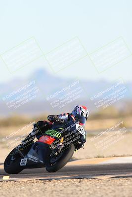 media/Dec-07-2025-CVMA (Sun) [[3e7d2de5dc]]/Race 16-Formula Middleweight/